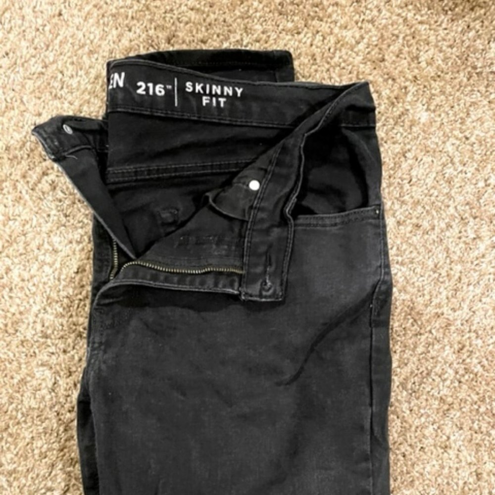 Denizen Black skinny fit jeans